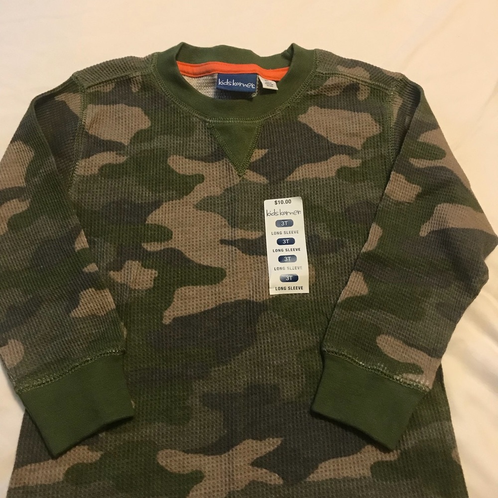 3T camo long sleeved shirt